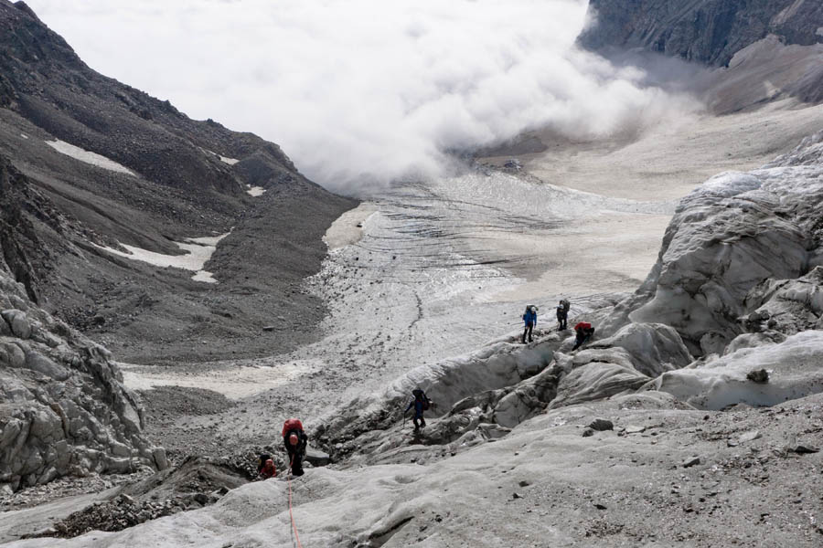 驕傲！山美股份歐洲員工勇攀歐洲第一峰-厄爾布魯士峰