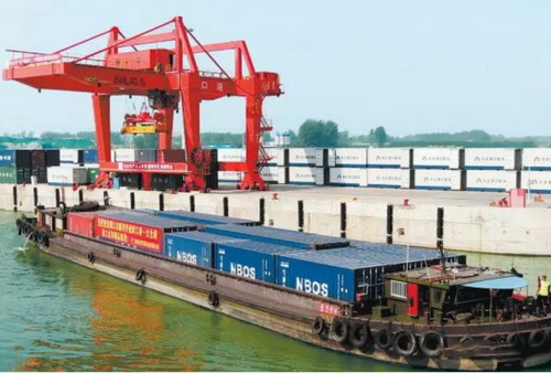 河南再開新精品航線，砂石運(yùn)輸直達(dá)長江口