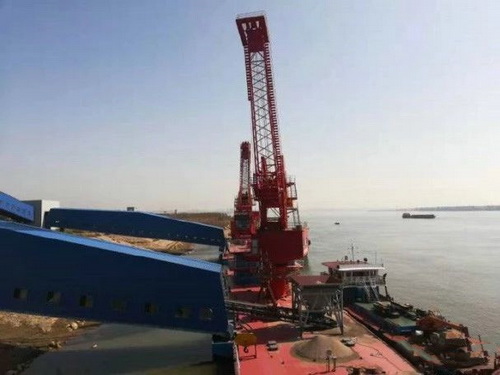 湖北一永久性砂石集并中心建成，總投資約2.5億元，年設(shè)計(jì)吞吐量360萬噸