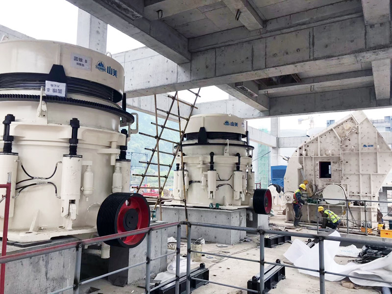 戰(zhàn)勝疫情|華新水泥(長陽)時(shí)產(chǎn)2000噸骨料生產(chǎn)EPCO項(xiàng)目緊張施工中