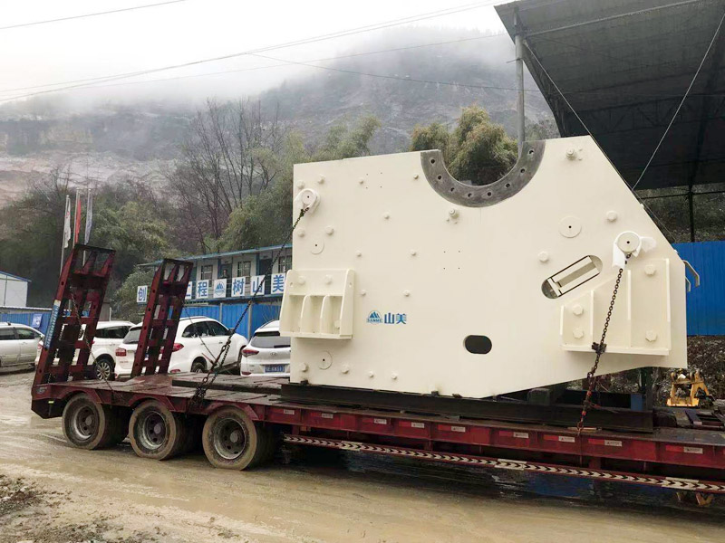 戰(zhàn)勝疫情|華新水泥(長陽)時(shí)產(chǎn)2000噸骨料生產(chǎn)EPCO項(xiàng)目緊張施工中