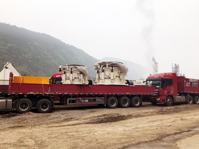 戰(zhàn)勝疫情|華新水泥(長陽)時(shí)產(chǎn)2000噸骨料生產(chǎn)EPCO項(xiàng)目緊張施工中