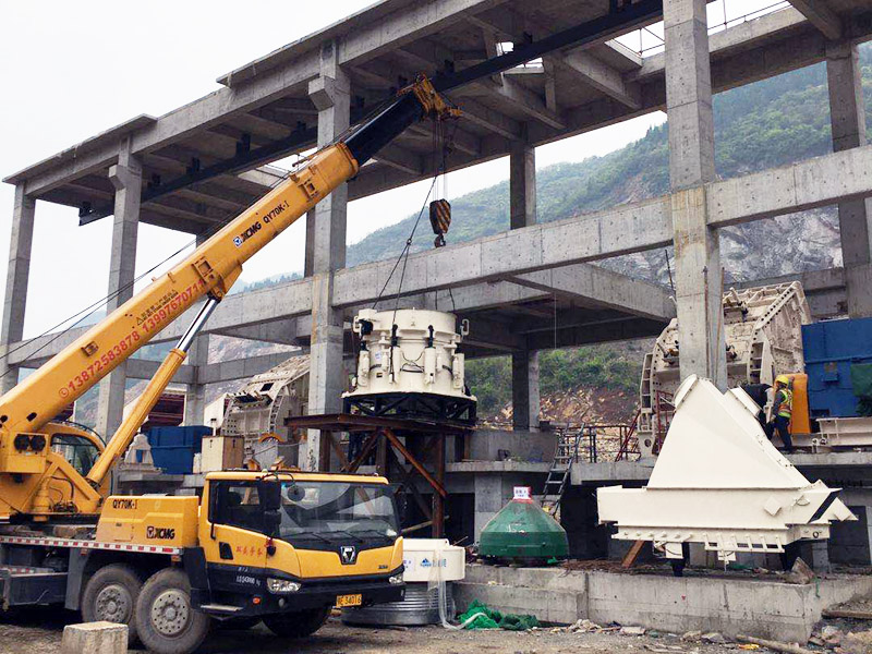 戰(zhàn)勝疫情|華新水泥(長陽)時(shí)產(chǎn)2000噸骨料生產(chǎn)EPCO項(xiàng)目緊張施工中