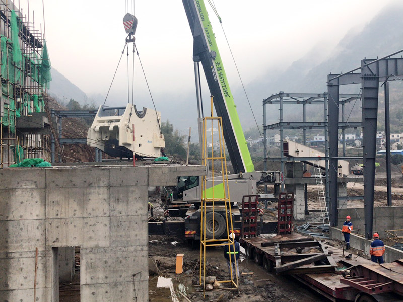 戰(zhàn)勝疫情|華新水泥(長陽)時(shí)產(chǎn)2000噸骨料生產(chǎn)EPCO項(xiàng)目緊張施工中