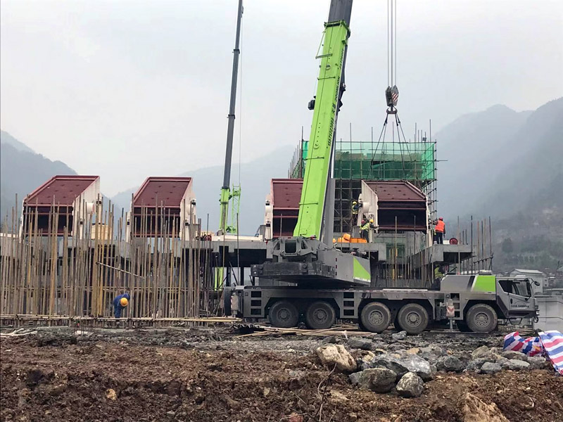 戰(zhàn)勝疫情|華新水泥(長陽)時(shí)產(chǎn)2000噸骨料生產(chǎn)EPCO項(xiàng)目緊張施工中