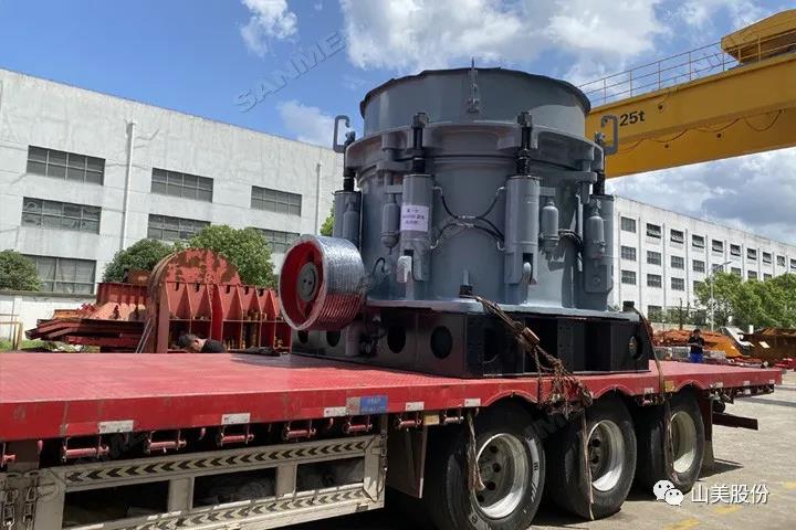 發(fā)貨|上海山美股份4臺(tái)大型圓錐破碎機(jī)奔赴河南信陽(yáng)時(shí)產(chǎn)1400噸尾礦制砂項(xiàng)目現(xiàn)場(chǎng)
