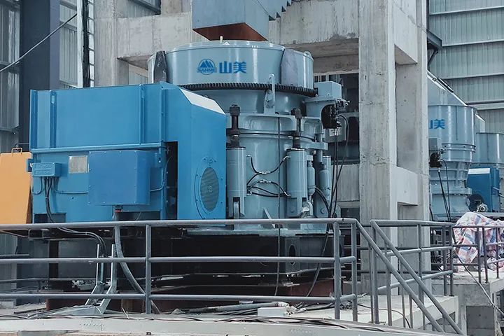 SMS系列多缸液壓圓錐破碎機，精品骨料生產(chǎn)線的理想選擇