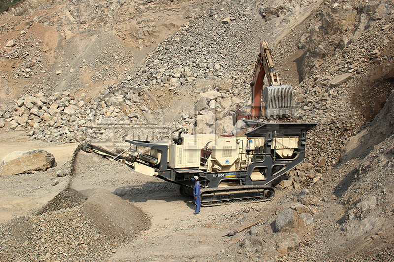 移動(dòng)履帶破碎機(jī)怎么買才能價(jià)格更實(shí)惠？