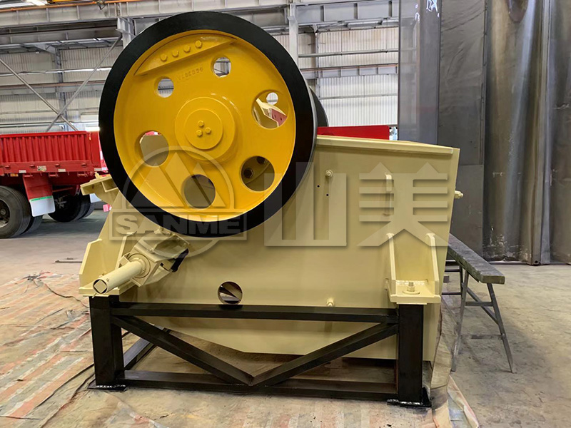 顎式破碎機(jī)都有哪些優(yōu)勢(shì)？顎式破碎機(jī)多少錢？