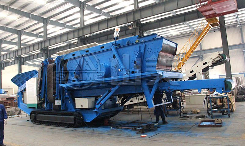 履帶式移動(dòng)破碎機(jī)對(duì)比輪胎式移動(dòng)破碎機(jī)有什么優(yōu)勢(shì)？