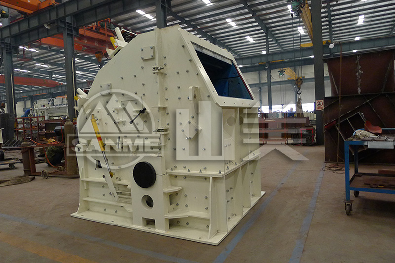 河卵石細(xì)碎用圓錐破碎機還是反擊破碎機？