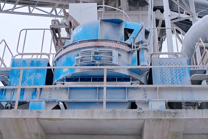 VC7系列立式?jīng)_擊破碎機(jī)——多領(lǐng)域適用，展現(xiàn)強(qiáng)大實力