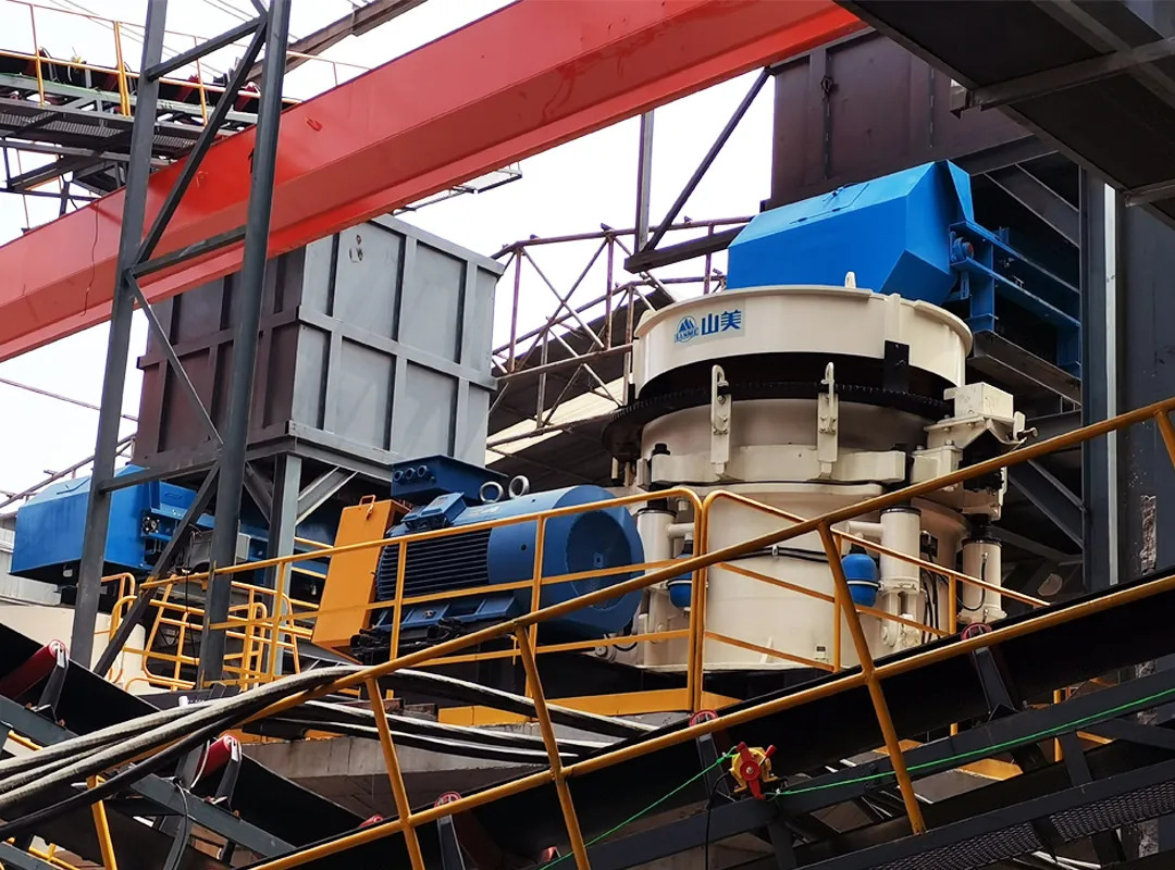 山美E-SMS歐星系列液壓圓錐破碎機施工現(xiàn)場(二)